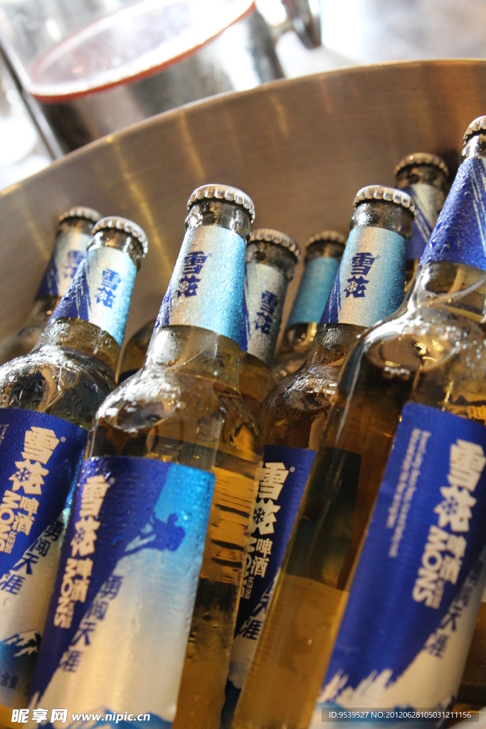 啤酒