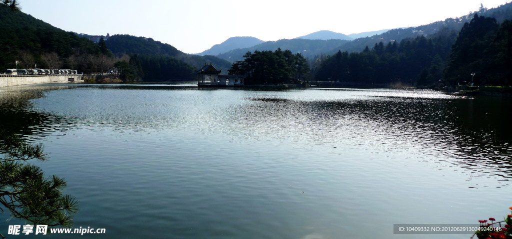 庐琴湖