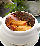野生松茸家猪炖辽参