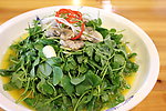 鸡汤蚬肉金花菜