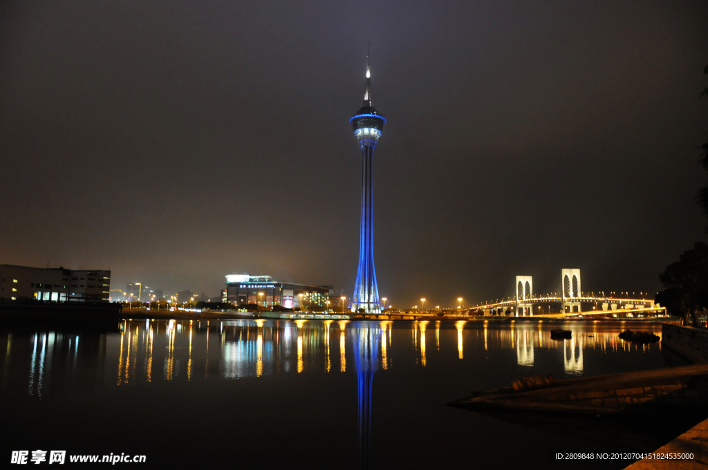 澳门旅游塔夜景