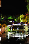 丽江大研古城小桥夜景