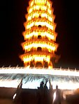 夜色佛塔