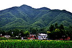 山下的村庄