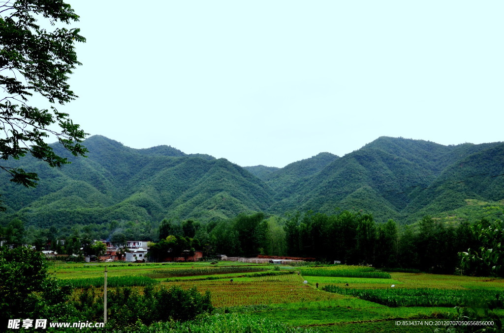 山下的村庄