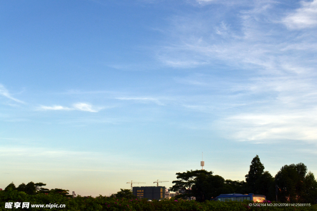 天空