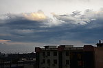小镇上空云层