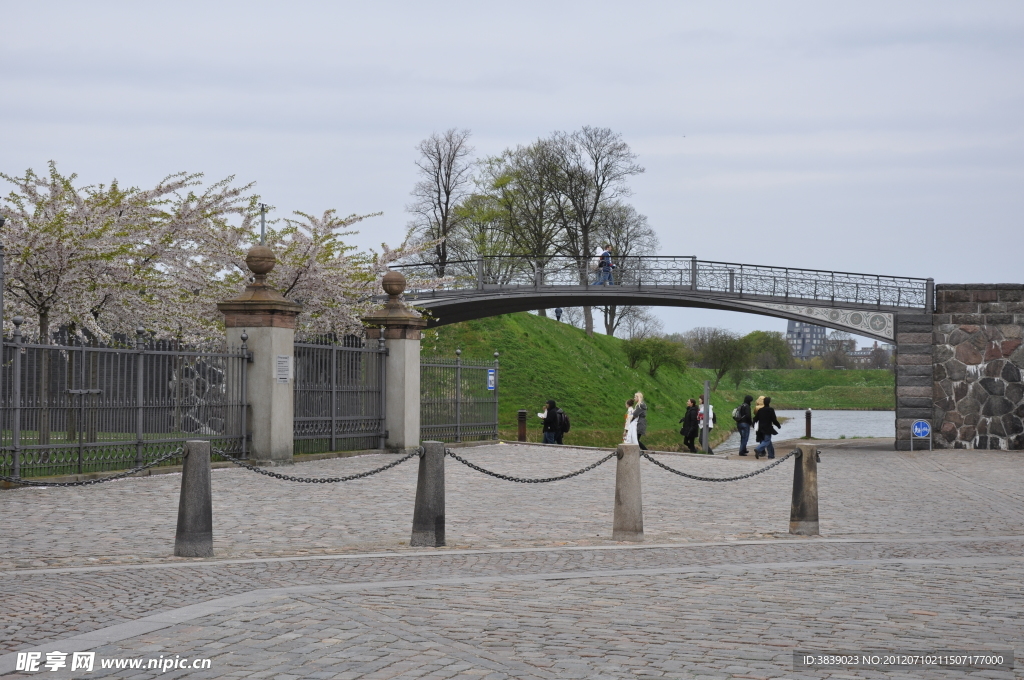 Copenhagen 哥本哈根的过街桥