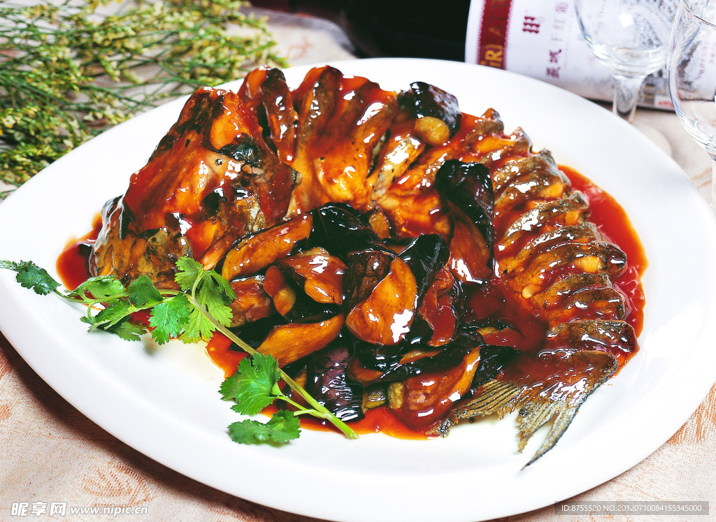 茄子烧乌江鱼