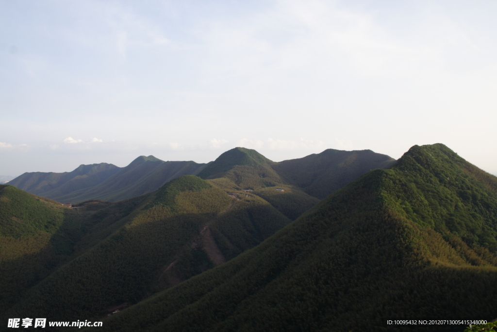 常州溧阳天目湖群山