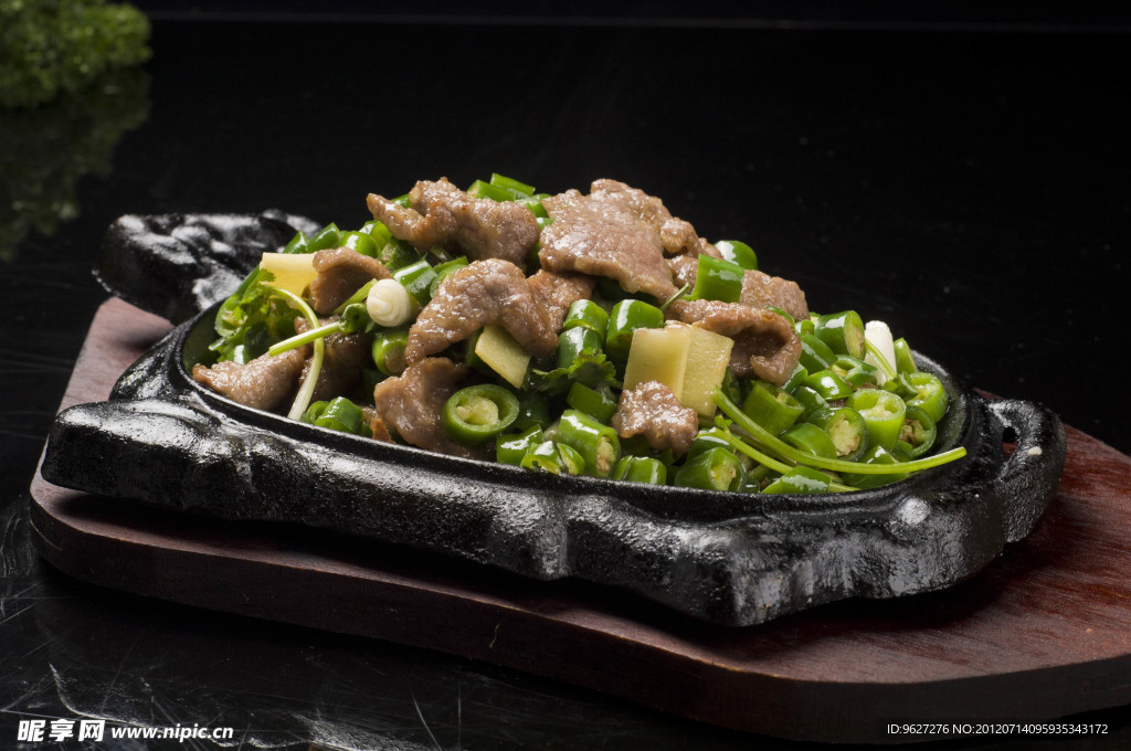 铁板黄牛肉