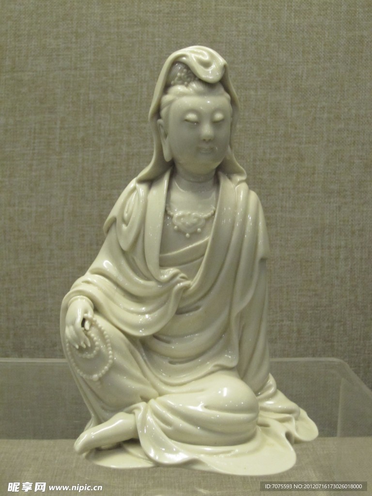 白瓷观音