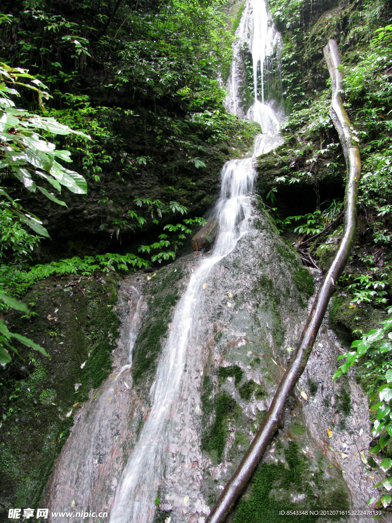 高山瀑布