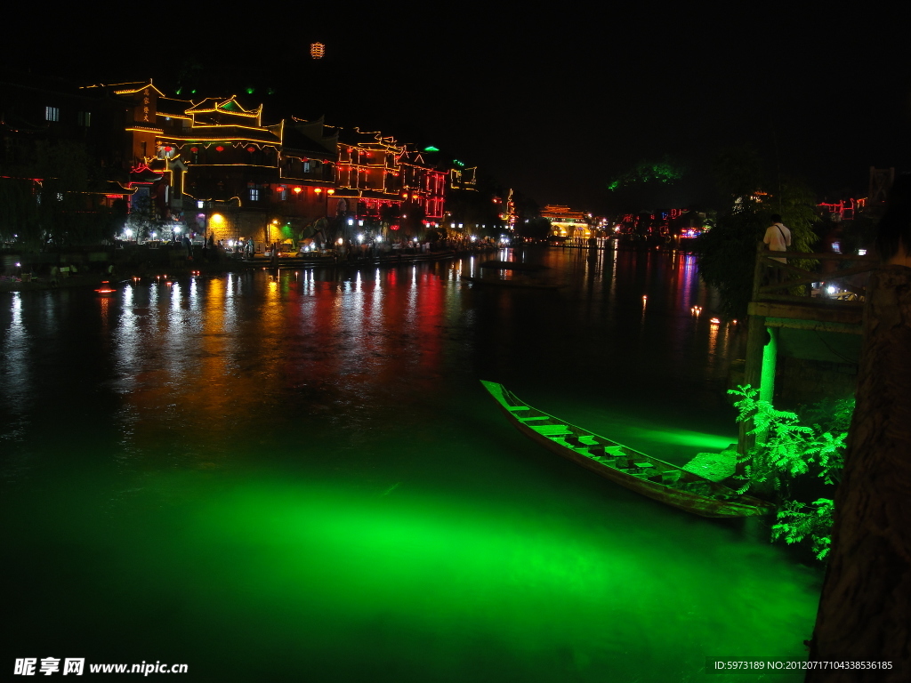 凤凰古城夜景