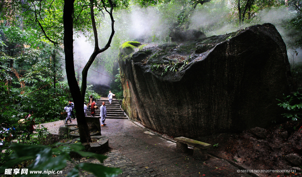 广西桂平西山 石奇