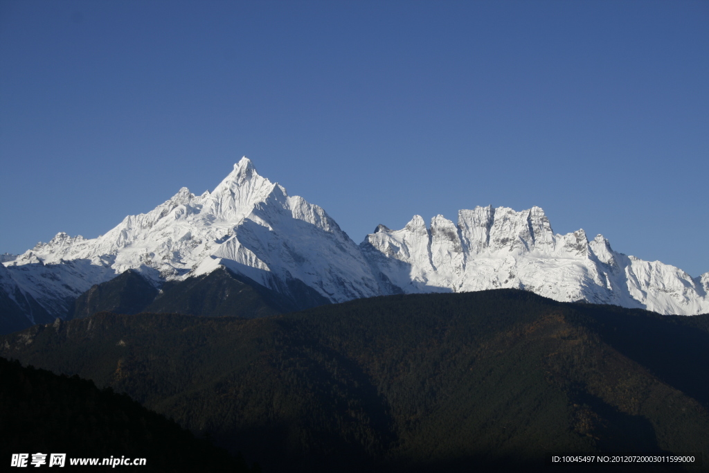 晴空 梅里雪山