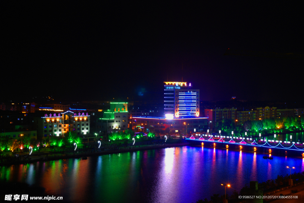 小城夜景