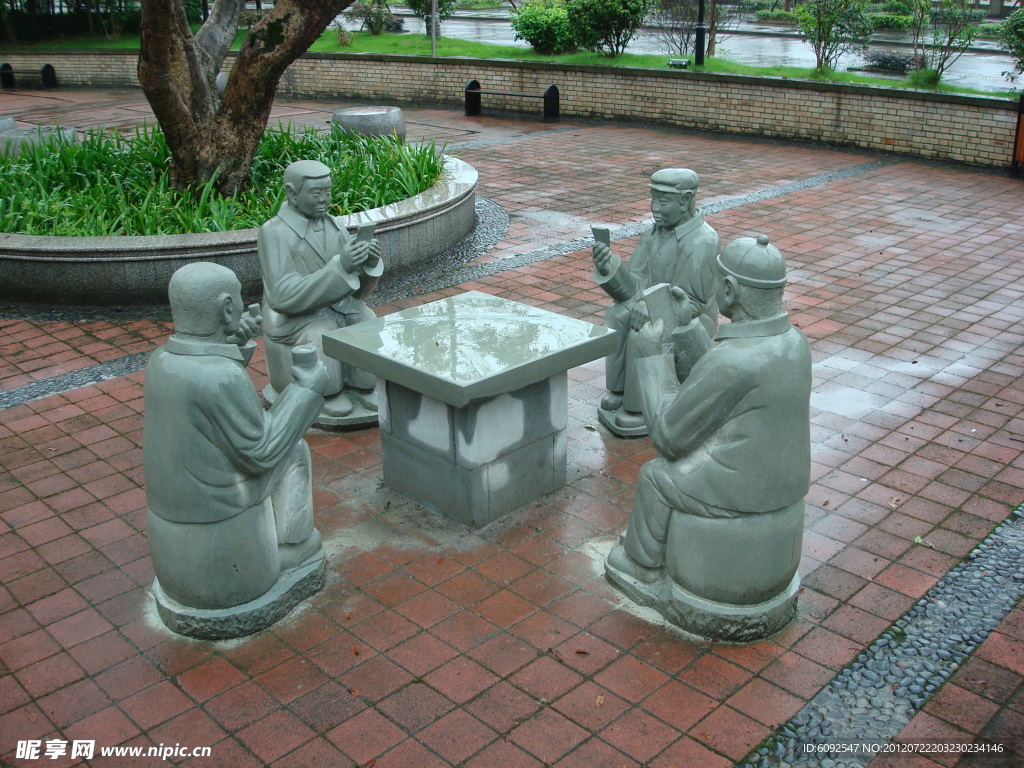 雕塑人物