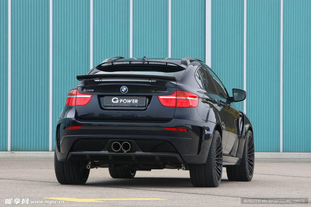 宝马x6m