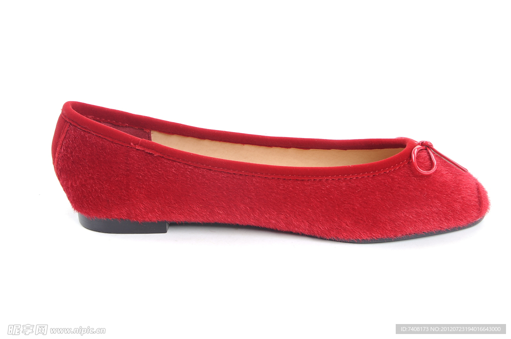 平底女款红色单鞋