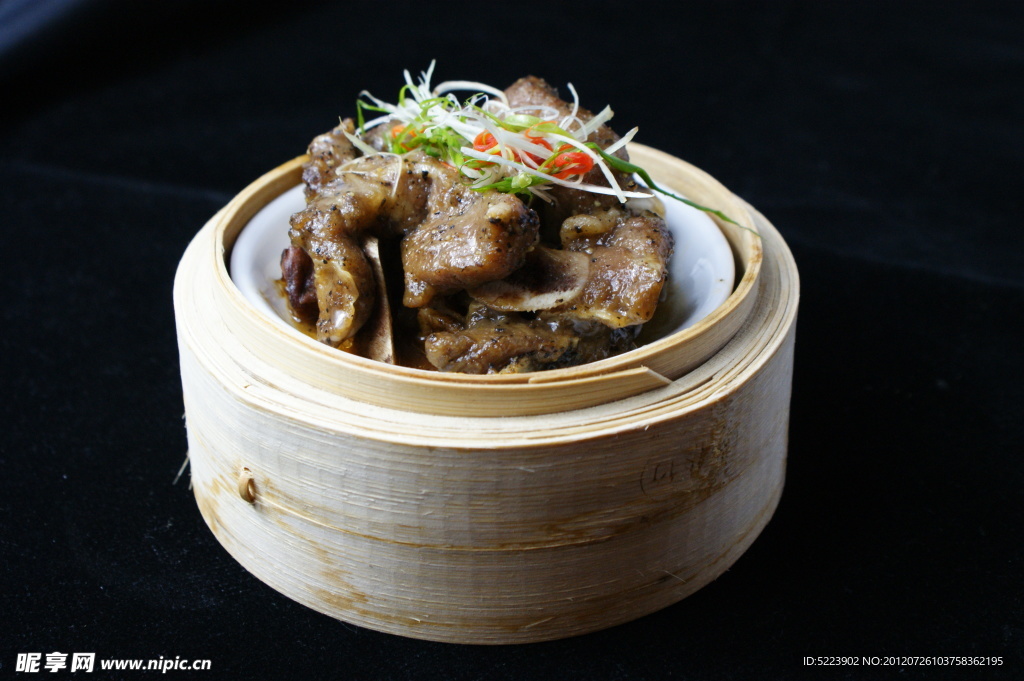 黑椒牛仔骨