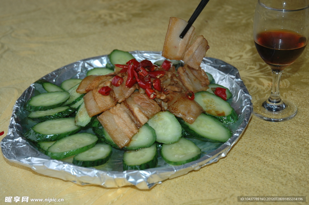 黄瓜炒肉