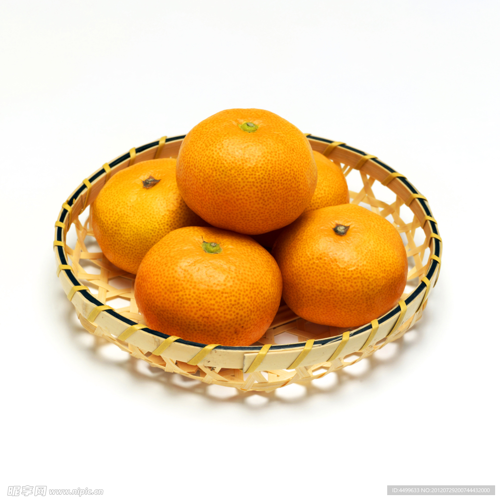 一筐橘子