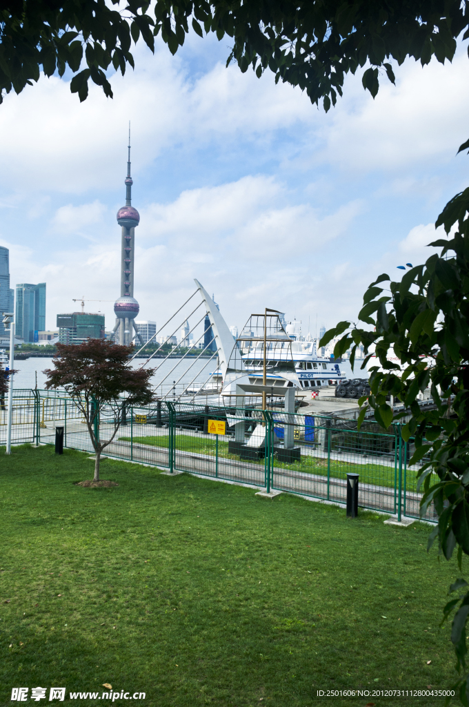 上海滨江绿地东方明珠