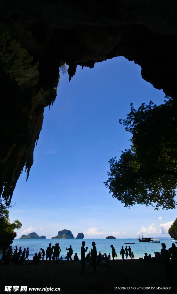 山洞风光