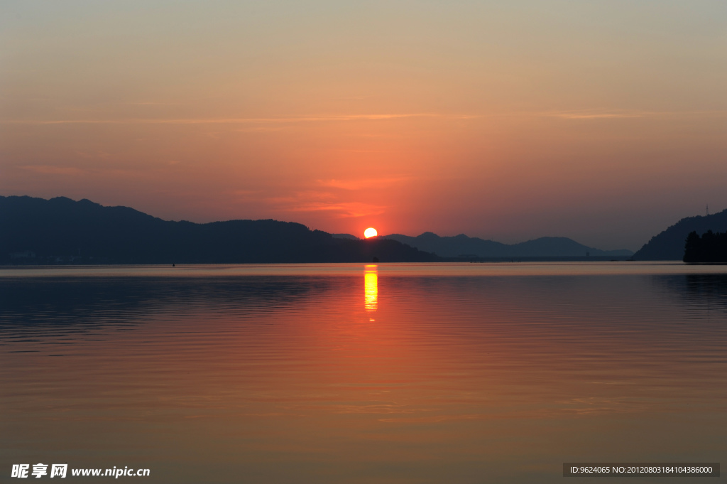 庐山西海日出