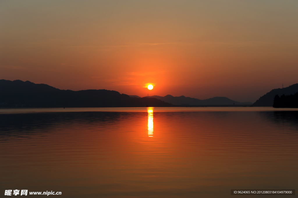 庐山西海日出