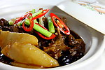 红烧萝卜羊肉煲