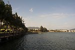 蓝天下的小河