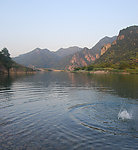 河流