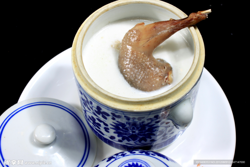 杏露炖鹌鹑