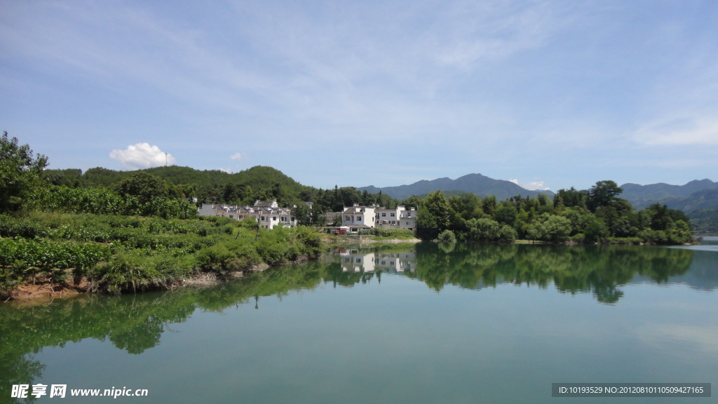 黄山齐墅湖