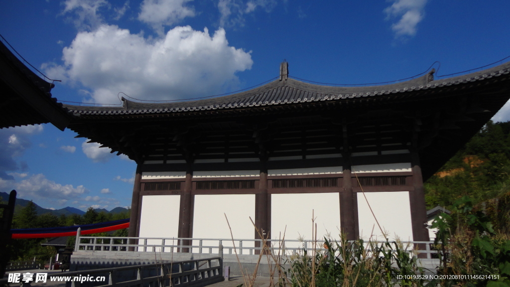 梓路寺 大雄宝殿侧面