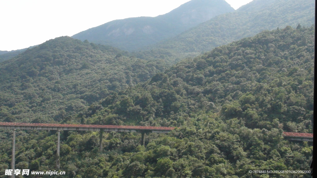 深圳东部华侨城铁路