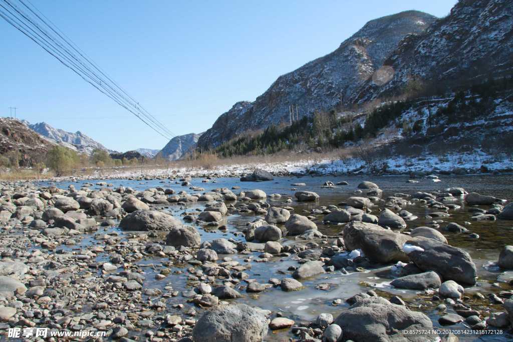 山间小溪