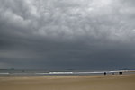 海边的云
