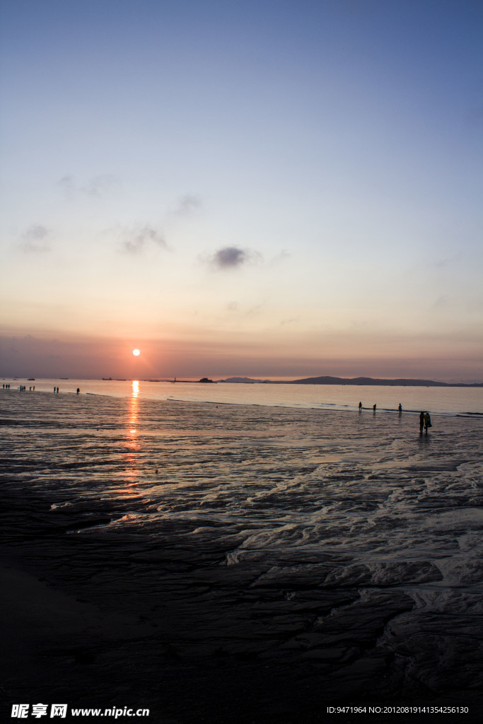 海边日出