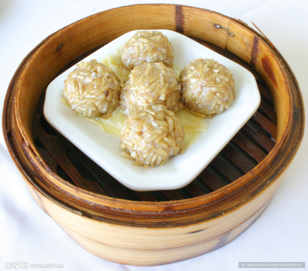 麦仁蒸肉丸
