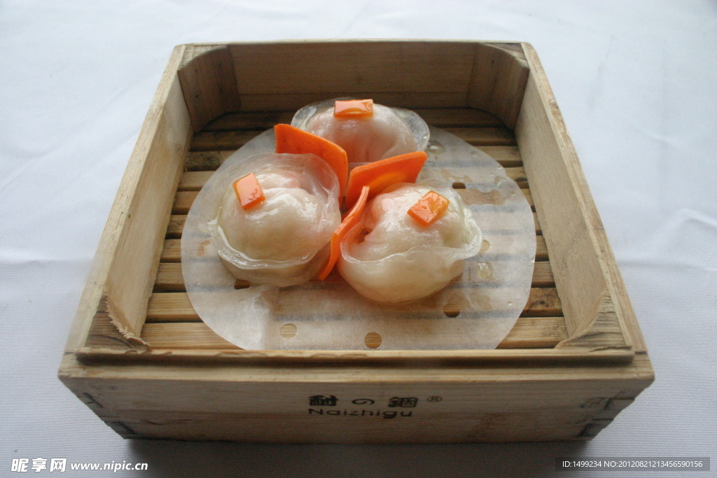 鸡粒栗子饺