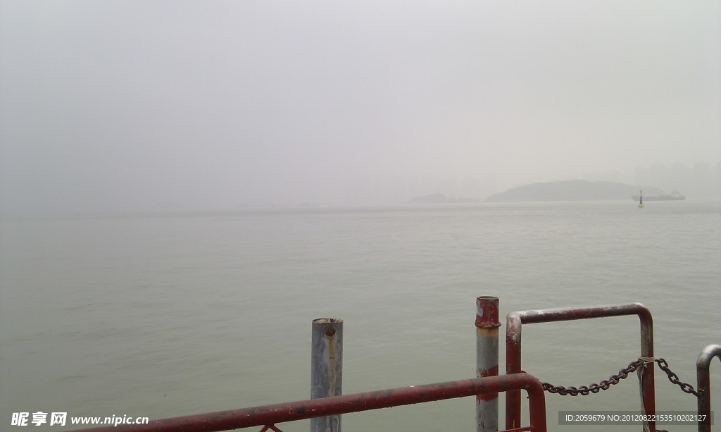 海边栏杆