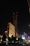 夜色地王