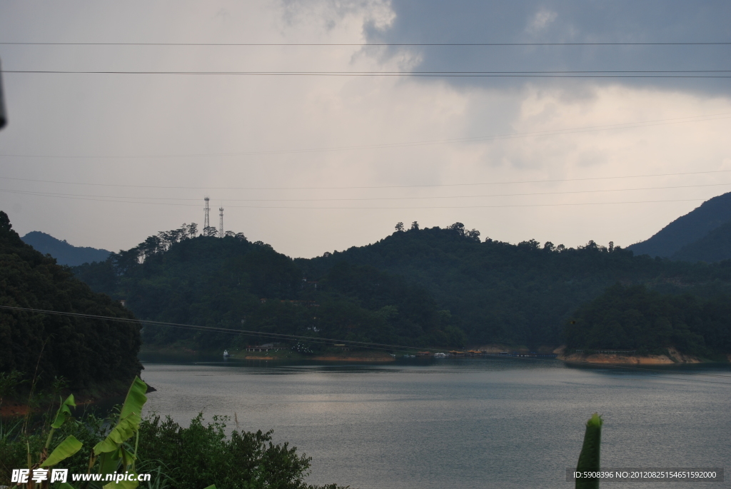 江河风景图