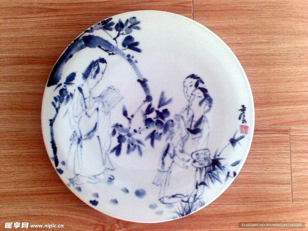 手绘陶瓷瓷盘