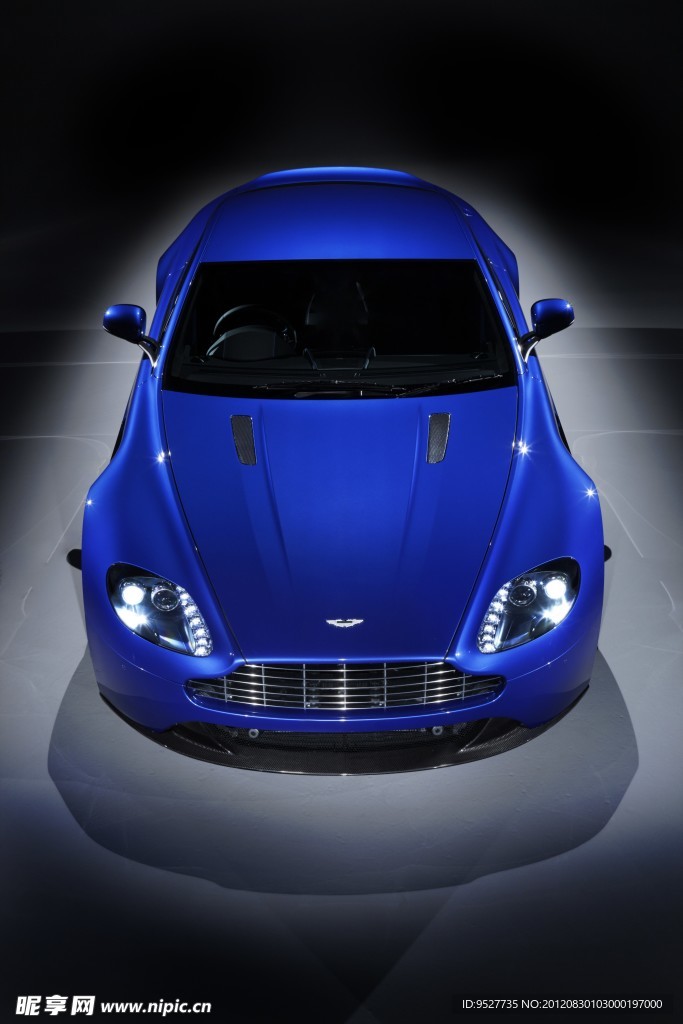 阿斯顿马丁V8 Vantage