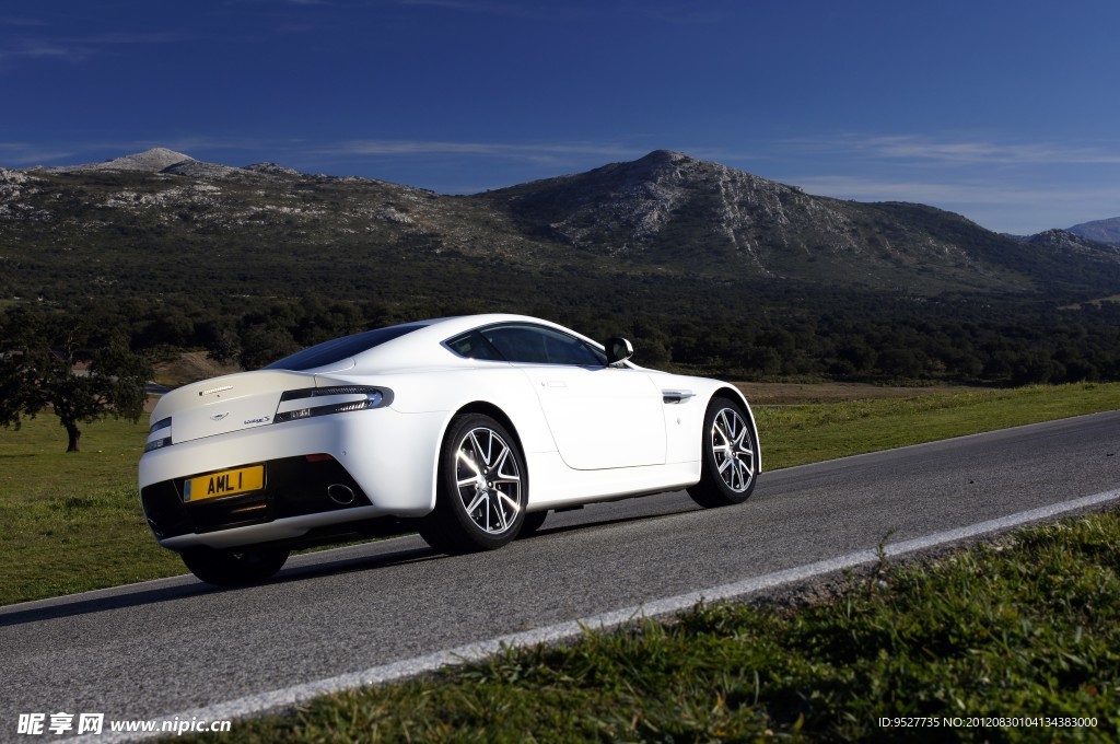 阿斯顿马丁V8 Vantage