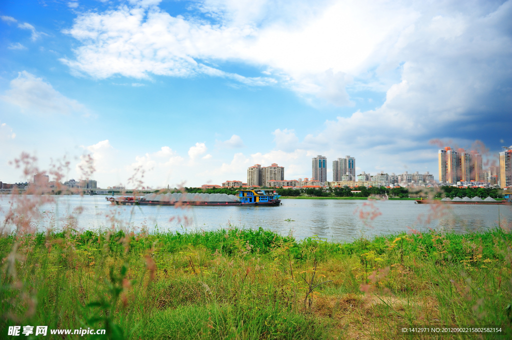 石龙镇江景